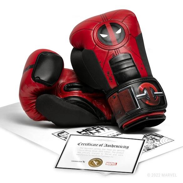 Marvel Deadpool Boxing Gloves - Violent Art Shop